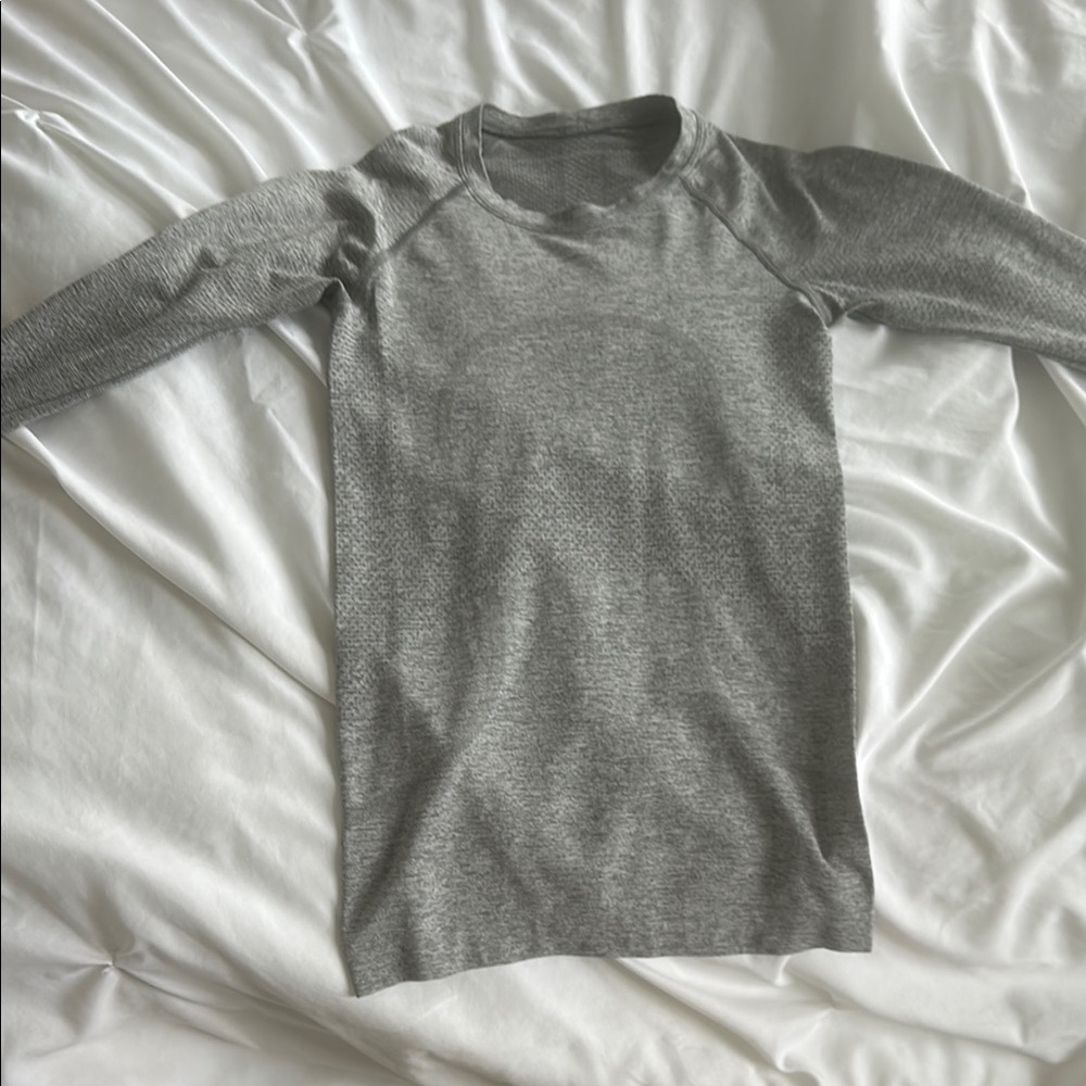 Lululemon Swiftly Tech Long Sleeve Shirt 2.0